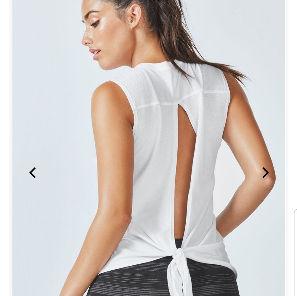 Fabletics Calliope White Tank, Size L. NWOT